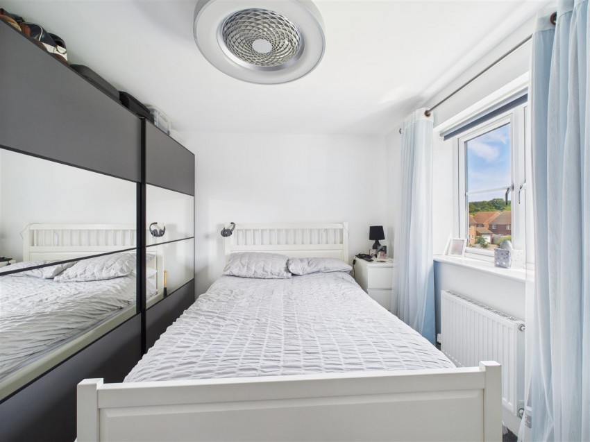 Images for 10 Edmond Close, Driffield, YO25 5GJ
