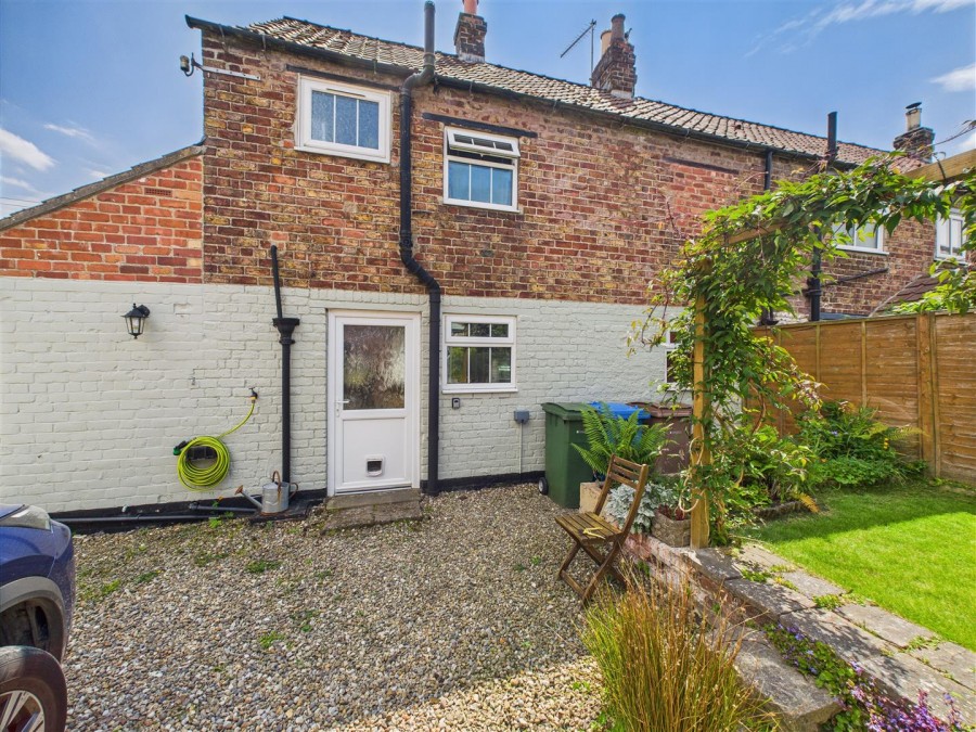Images for Chapel Farm Cottage, 34, Main Street, Wetwang, Driffield, YO25 9Xj