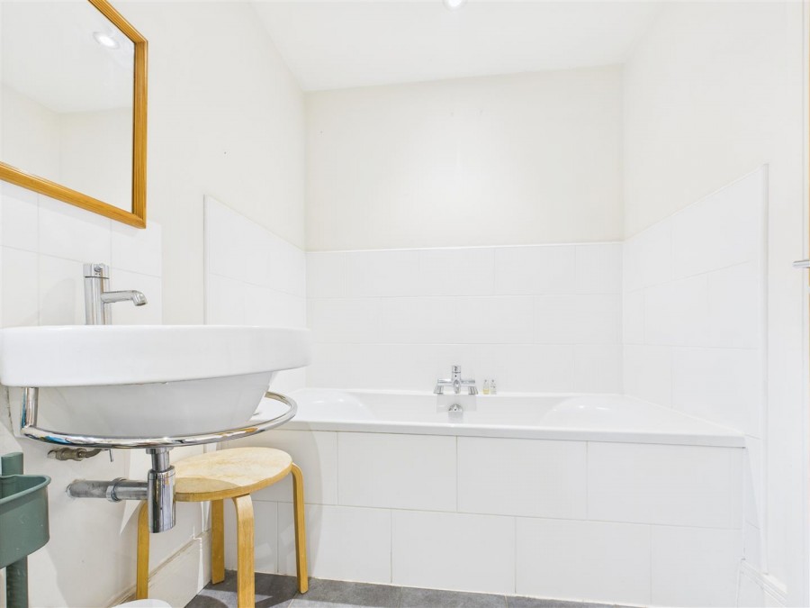 Images for 15, Pearsons Yard Swinton, YO17 6TF