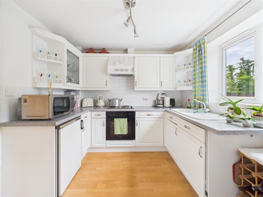 Images for 11 Fawcett Gardens, Driffield, YO25 5NR