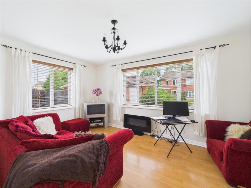Images for 11 Fawcett Gardens, Driffield, YO25 5NR