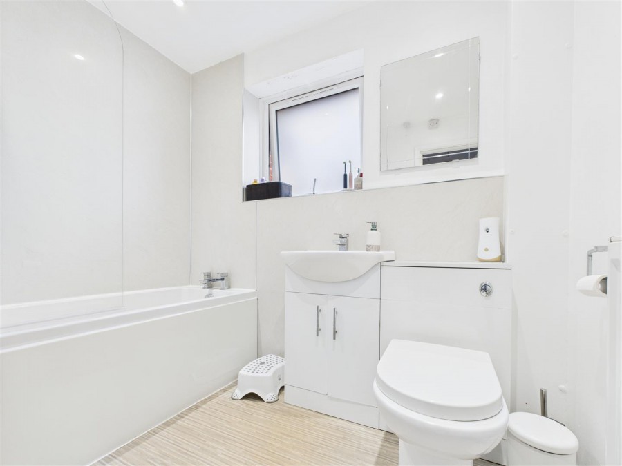Images for Birch View, Pickering