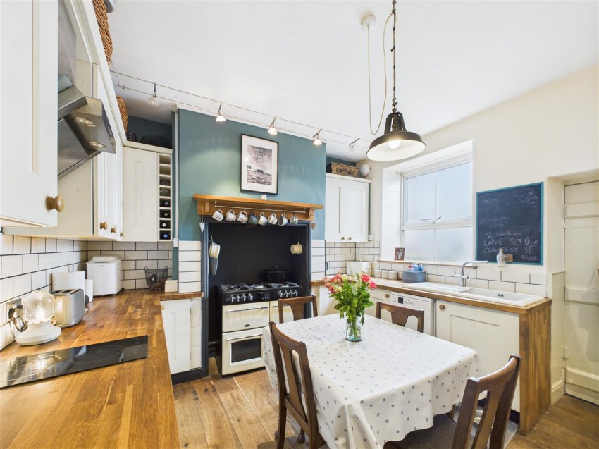 Images for 12 Potter Hill, Pickering, YO18 8AA