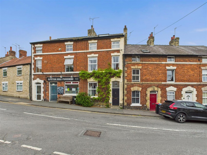 Images for 12 Potter Hill, Pickering, YO18 8AA