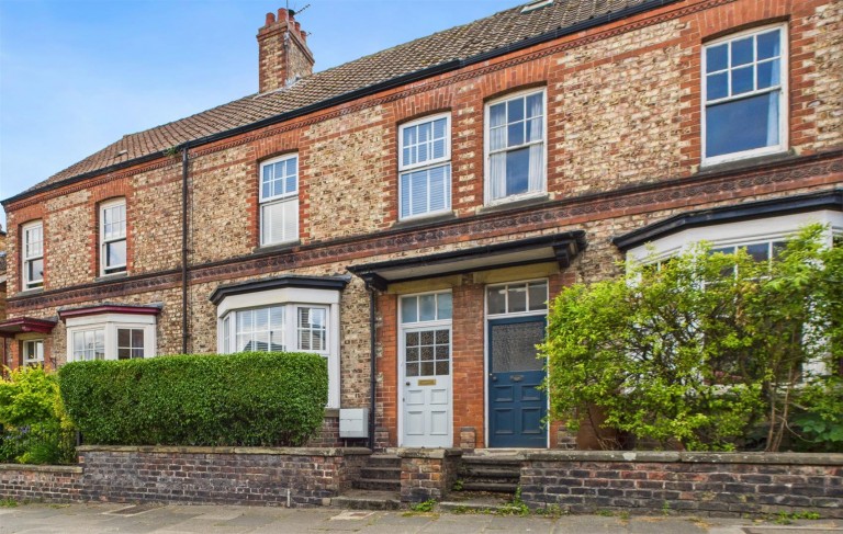 View Full Details for 49 Newbiggin, Malton,YO17 7JE