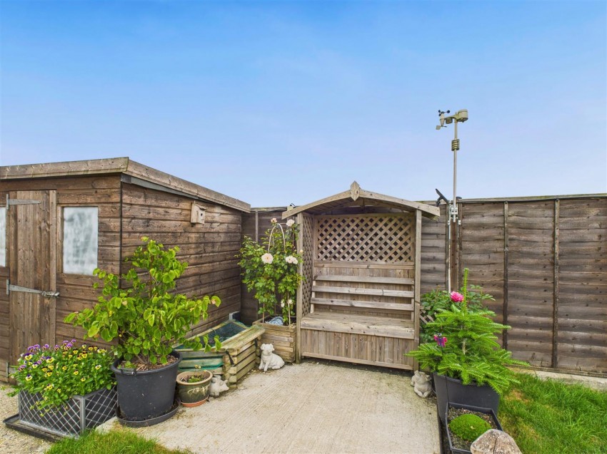 Images for 4 Swaythorpe Cottages, Thwing, Driffield, YO25 3ED