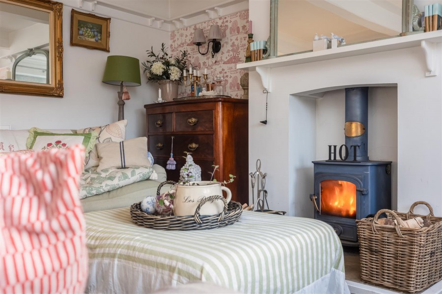 Images for Daisy Cottage, Church Lane, Thornton-Le-Dale, Pickering, North Yorkshire YO18 7QL