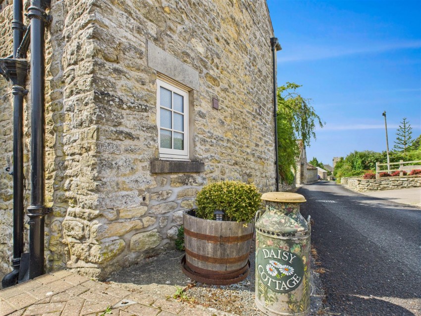 Images for Daisy Cottage, Church Lane, Thornton-Le-Dale, Pickering, North Yorkshire YO18 7QL