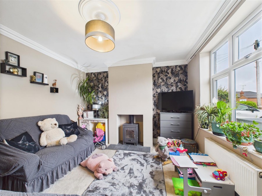 Images for 6 Meadow Road, Driffield, YO25 5NL
