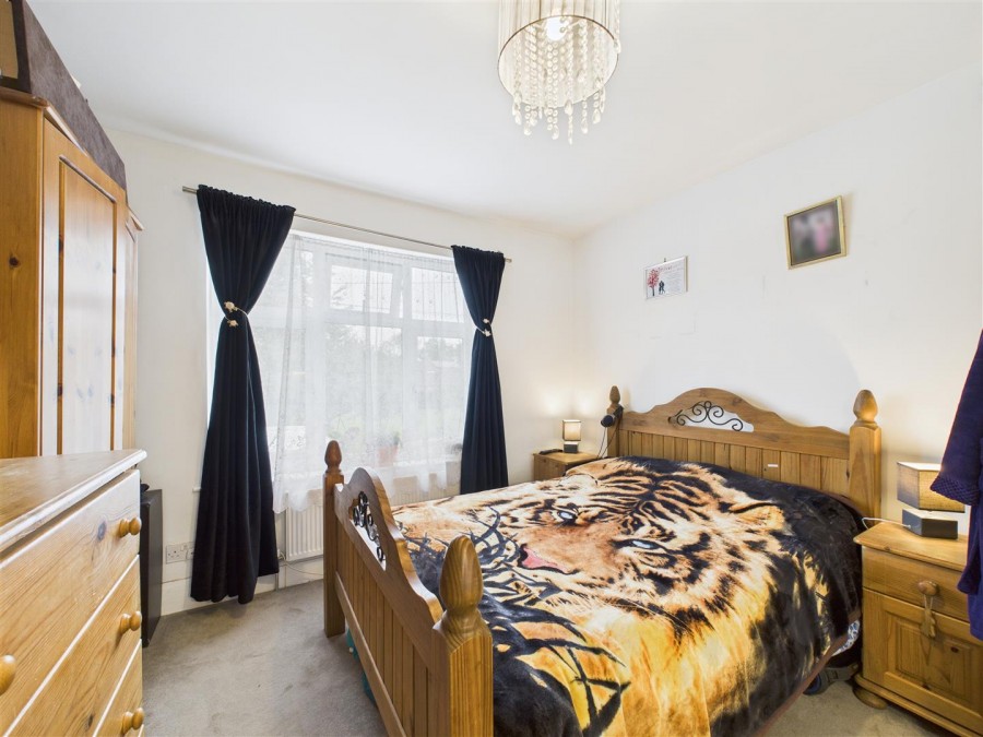 Images for 6 Meadow Road, Driffield, YO25 5NL
