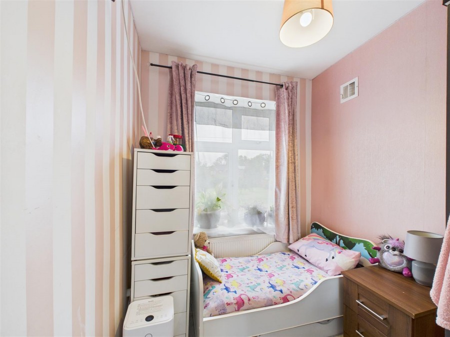 Images for 6 Meadow Road, Driffield, YO25 5NL
