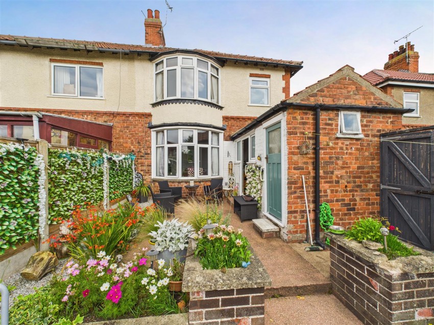 Images for 40 Manorfield Road, Driffield, YO25 5JE