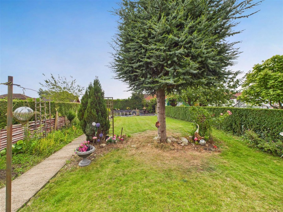Images for 40 Manorfield Road, Driffield, YO25 5JE