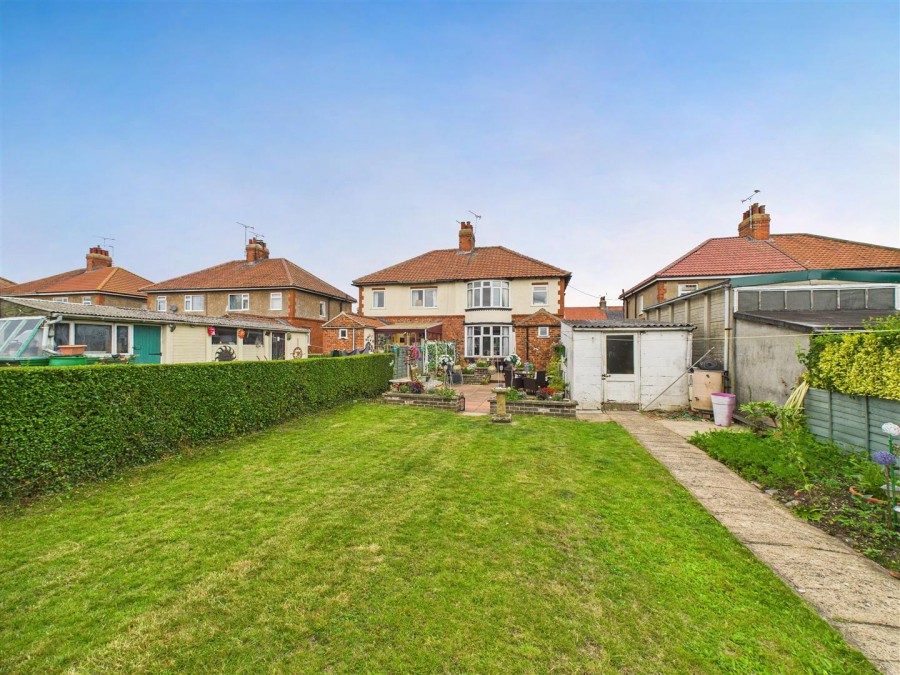 Images for 40 Manorfield Road, Driffield, YO25 5JE