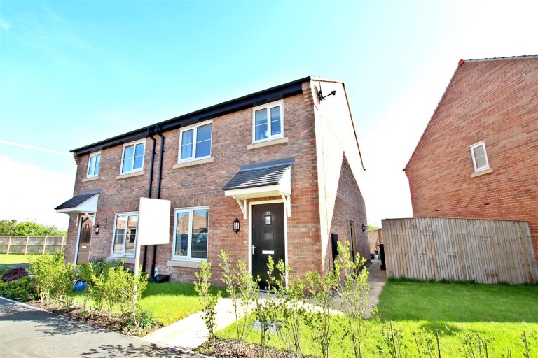 View Full Details for 39 Harvest Drive, Malton, YO17 7BF