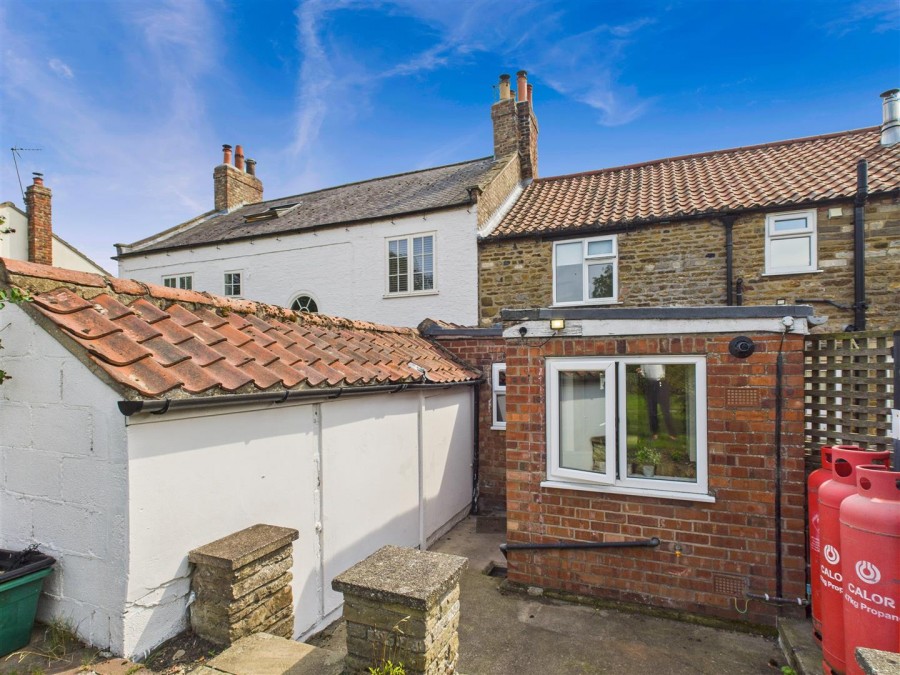 Images for Cobblestones Cottage, Church End, Sheriff Hutton, YO60 6SY