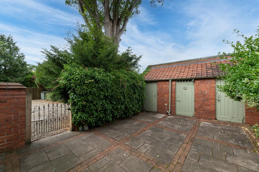Images for Middlecave Lodge, 73 Middlecave Road, Malton, YO17 7NQ
