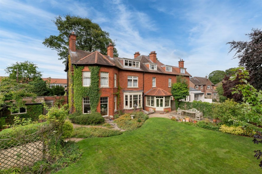 Images for Middlecave Lodge, 73 Middlecave Road, Malton, YO17 7NQ