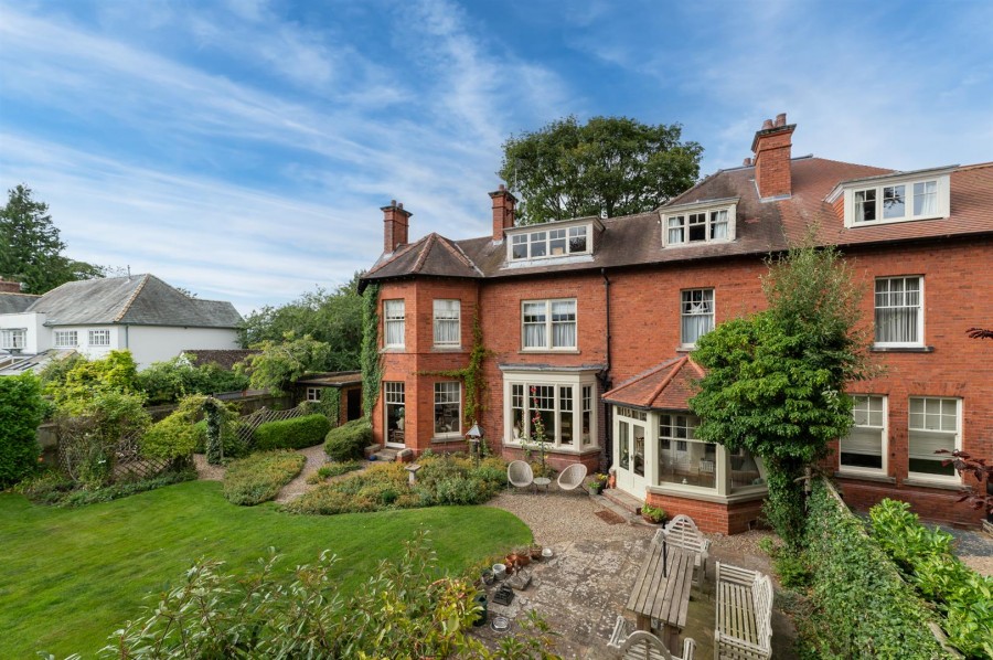 Images for Middlecave Lodge, 73 Middlecave Road, Malton, YO17 7NQ