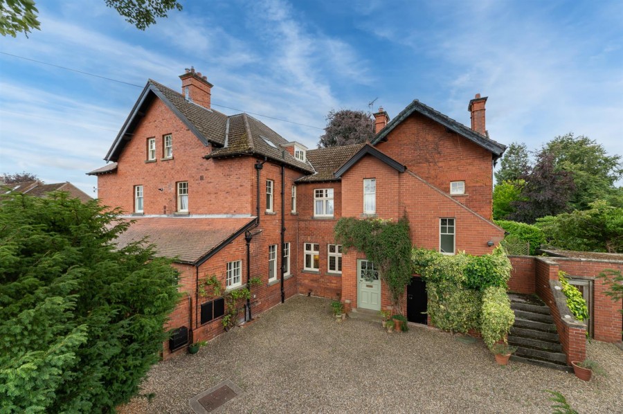 Images for Middlecave Lodge, 73 Middlecave Road, Malton, YO17 7NQ