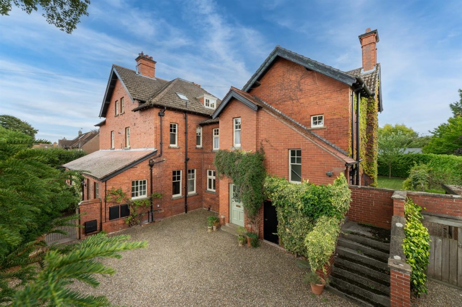 Images for Middlecave Lodge, 73 Middlecave Road, Malton, YO17 7NQ
