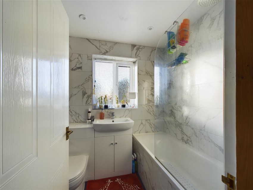 Images for 5 Eastfield Close, North Frodingham, Driffield, YO25 8ND