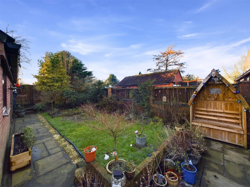 Images for 5 Eastfield Close, North Frodingham, Driffield, YO25 8ND