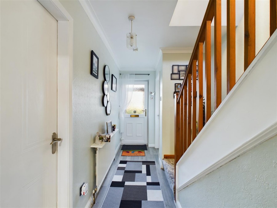 Images for 5 Eastfield Close, North Frodingham, Driffield, YO25 8ND