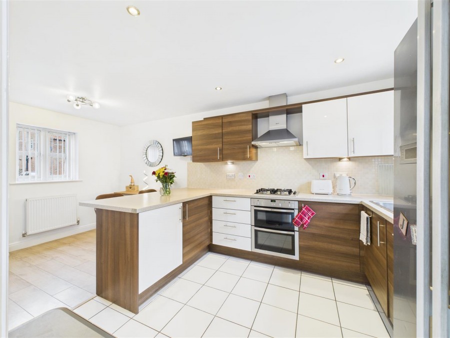 Images for 15 Nunings Way, Nafferton, Driffield, YO25 4HL