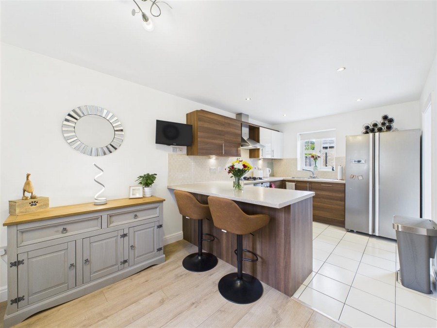 Images for 15 Nunings Way, Nafferton, Driffield, YO25 4HL