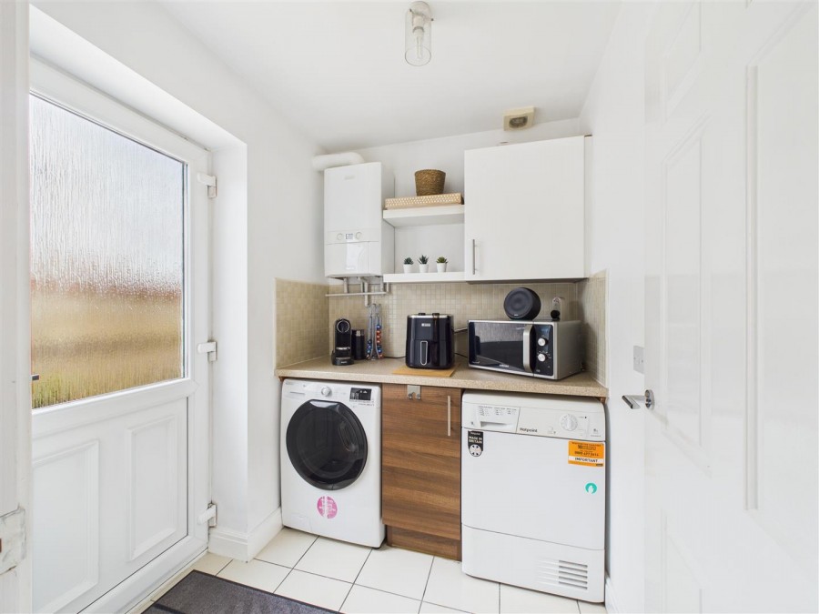 Images for 15 Nunings Way, Nafferton, Driffield, YO25 4HL
