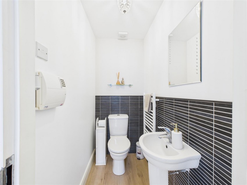 Images for 15 Nunings Way, Nafferton, Driffield, YO25 4HL