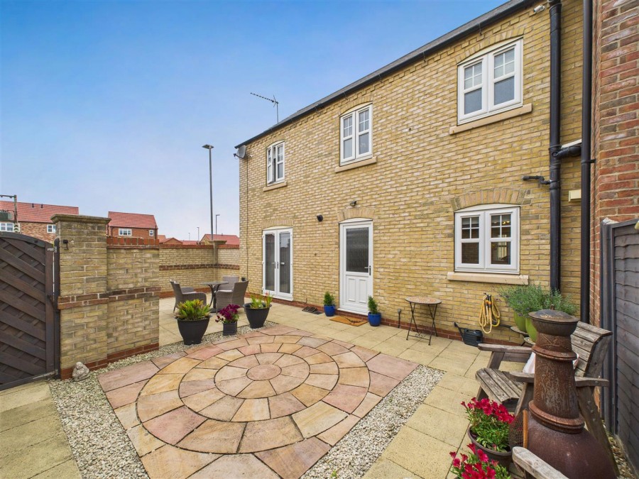 Images for 15 Nunings Way, Nafferton, Driffield, YO25 4HL