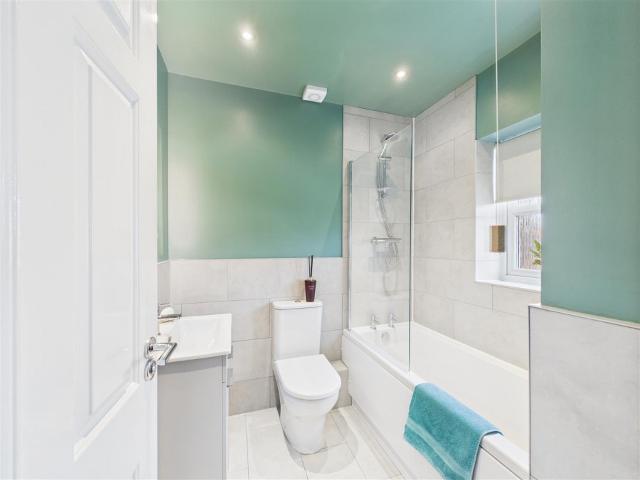 Images for 15 Nunings Way, Nafferton, Driffield, YO25 4HL