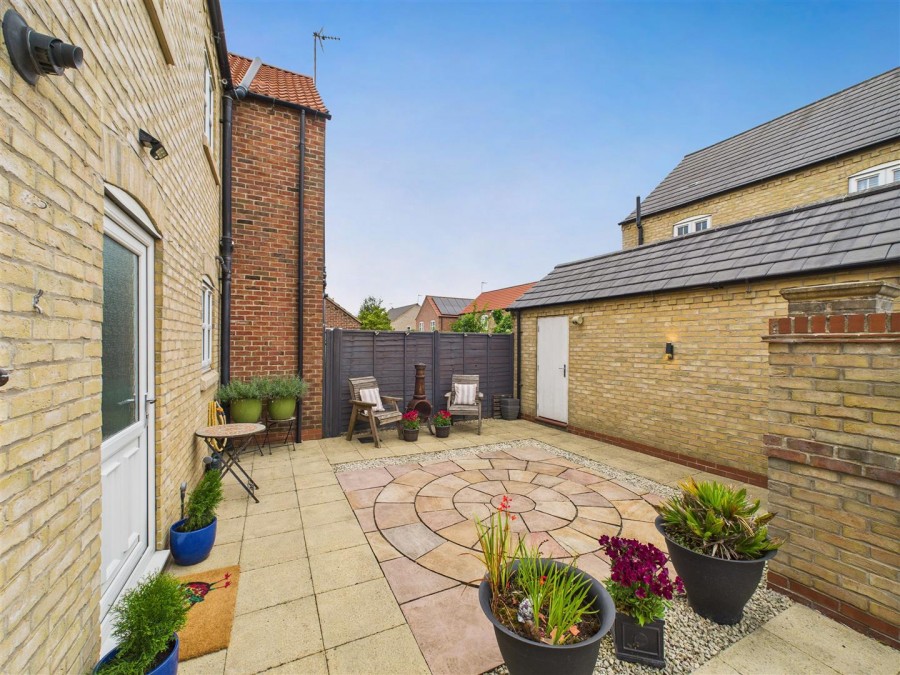 Images for 15 Nunings Way, Nafferton, Driffield, YO25 4HL