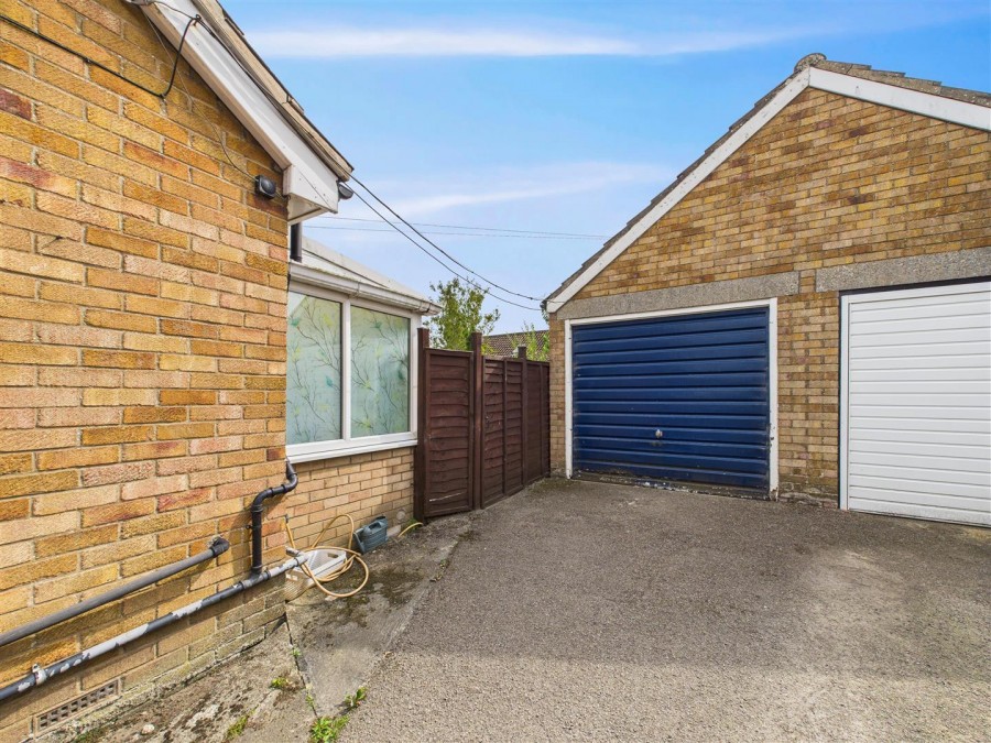 Images for 21, The Rise Thornton-Le-Dale, YO18 7TG