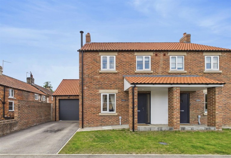 View Full Details for Fairview, Brawby, YO17 6PY