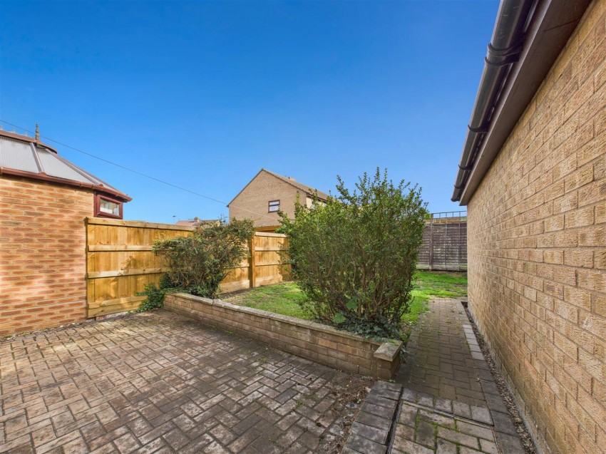 Images for 71 Long Meadows, Rillington, YO17 8LY