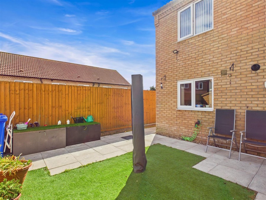 Images for Plough Lane, Eastfield