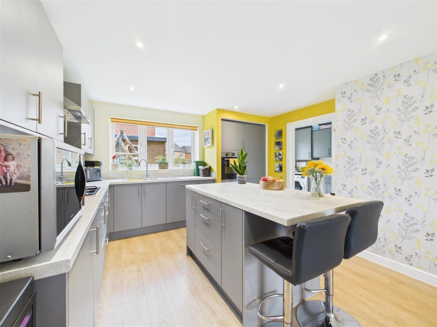 Images for 24 White Avenue, Wolds View, Driffield, YO25 5FQ