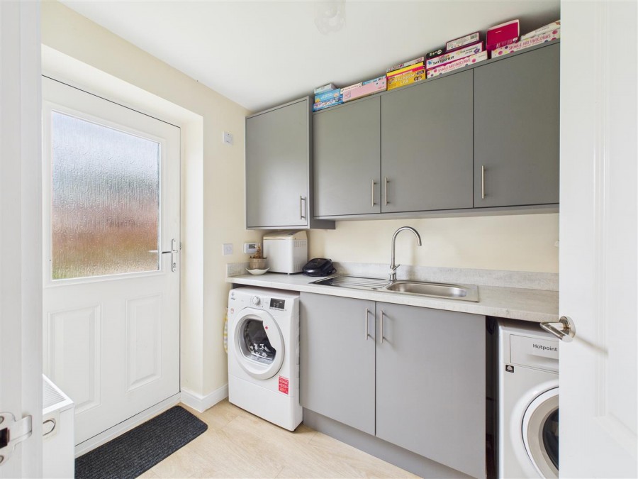 Images for 24 White Avenue, Wolds View, Driffield, YO25 5FQ