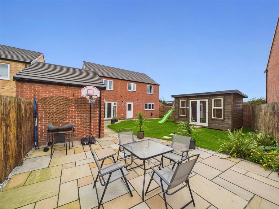 Images for 24 White Avenue, Wolds View, Driffield, YO25 5FQ