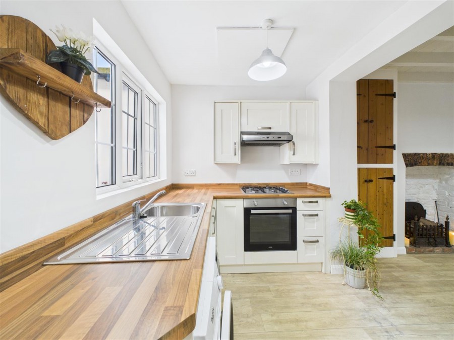 Images for Cuckoo Cottage, 9 Main Street, Hutton Cranswick, Driffield, YO25 9QR