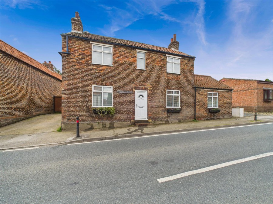 Images for Bridge Bran Lodge, 11 Front Street, Middleton On The Wolds, Driffield, YO25 9UA