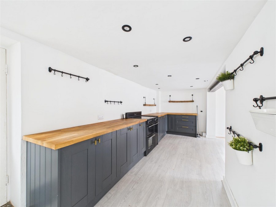 Images for Bridge Bran Lodge, 11 Front Street, Middleton On The Wolds, Driffield, YO25 9UA