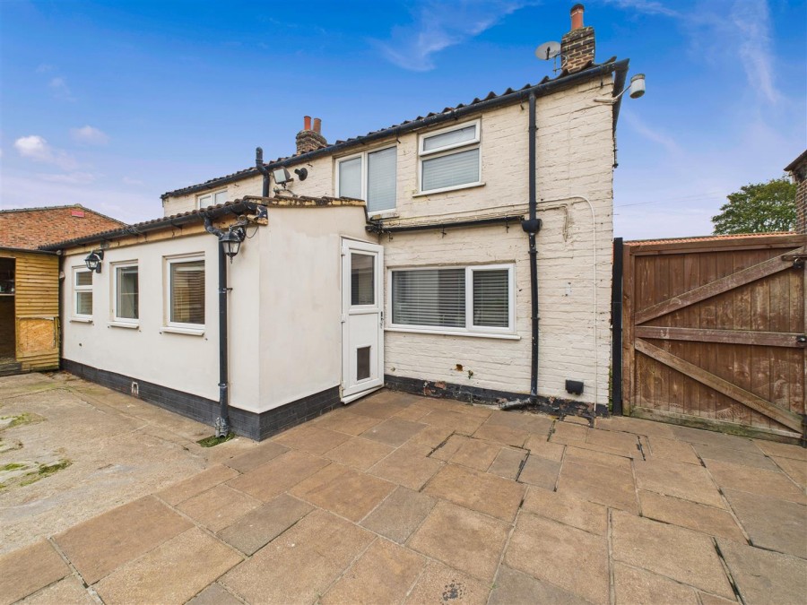 Images for Bridge Bran Lodge, 11 Front Street, Middleton On The Wolds, Driffield, YO25 9UA