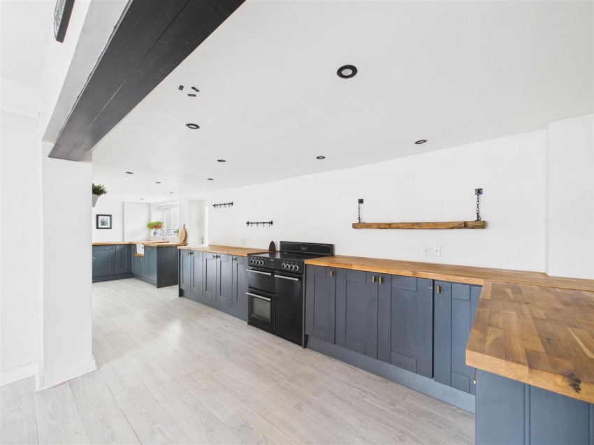 Images for Bridge Bran Lodge, 11 Front Street, Middleton On The Wolds, Driffield, YO25 9UA