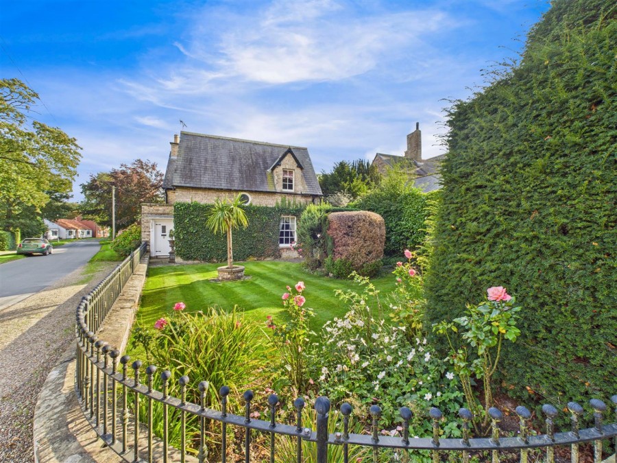 Images for 6 Nethergate, Nafferton, Driffield, YO25 4LP