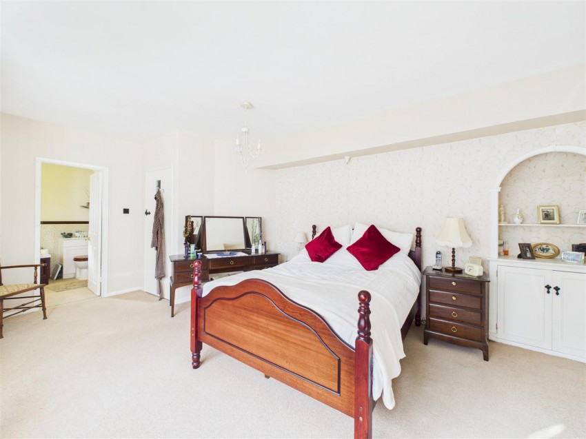 Images for 6 Nethergate, Nafferton, Driffield, YO25 4LP