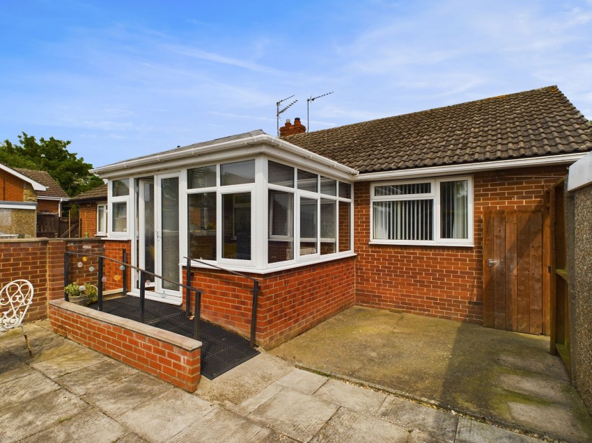 Images for Howe Lane, Nafferton, YO25